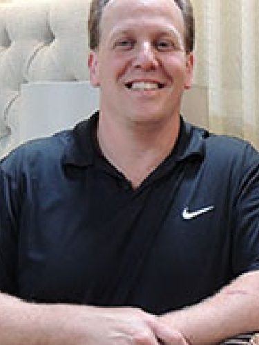 0002 Dennis Levinson Headshot 500x500